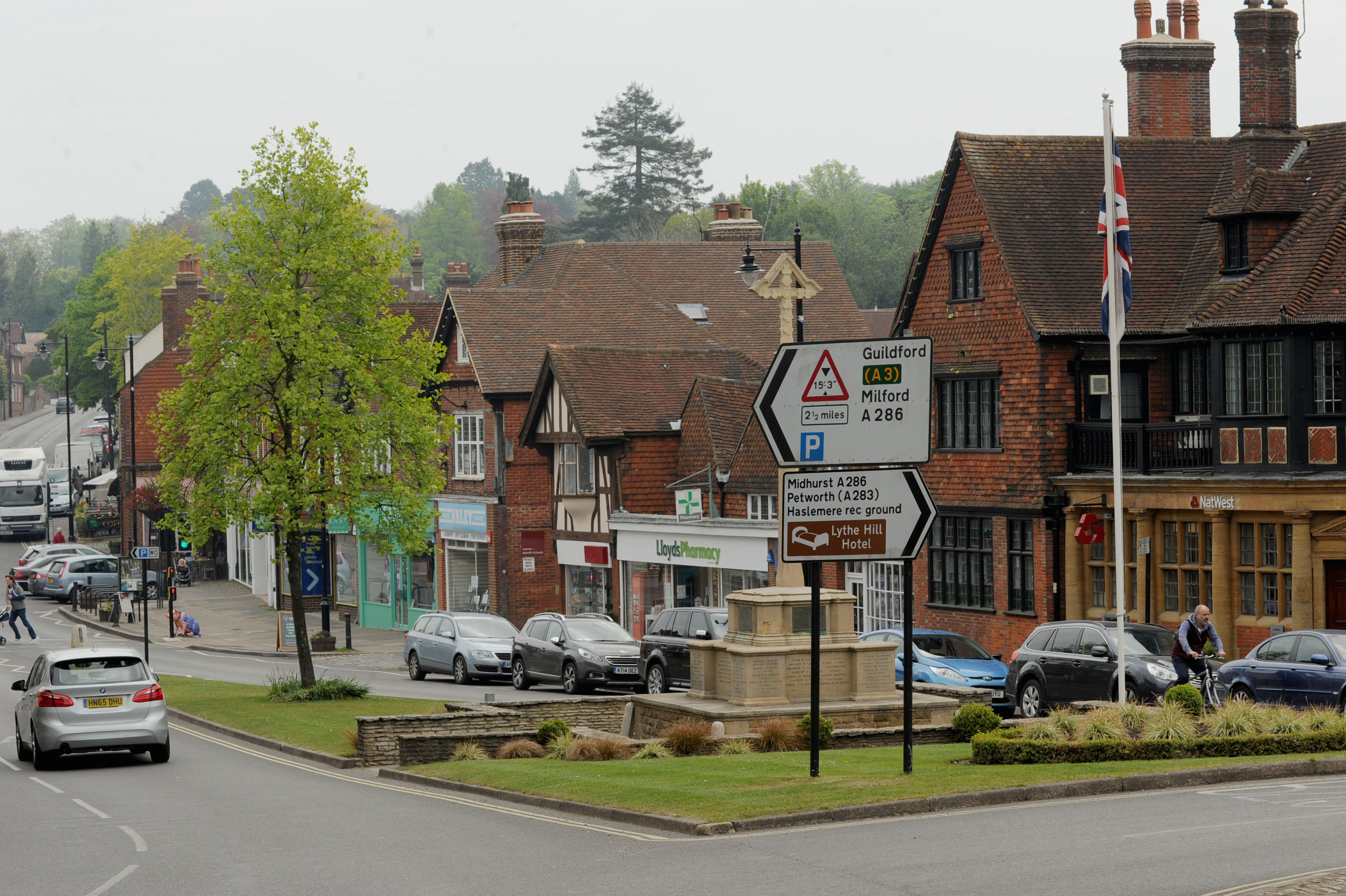 Picture of Chiddingfold high street
