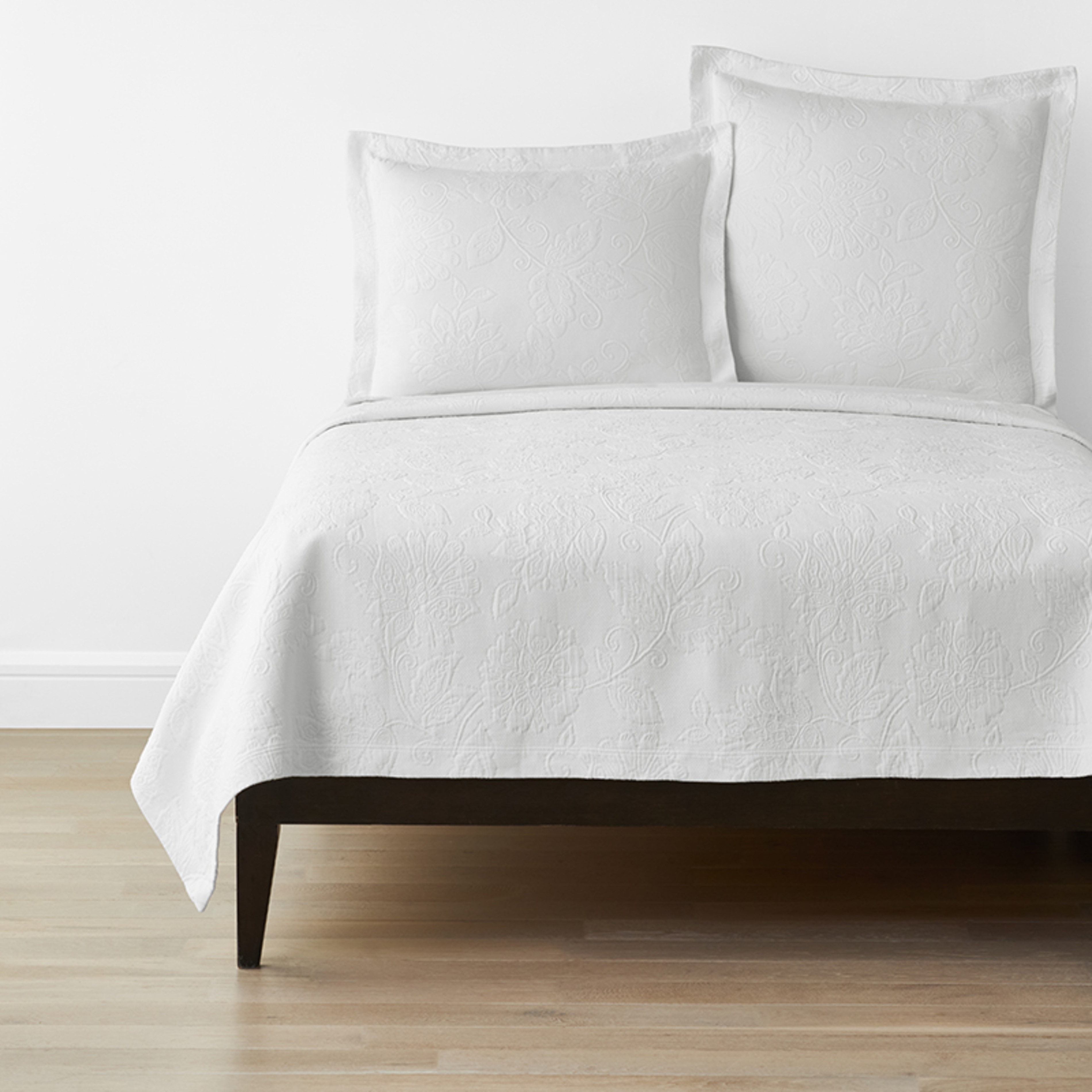 The Company Store Putnam Matelasse Coverlet - Thumbnail 5