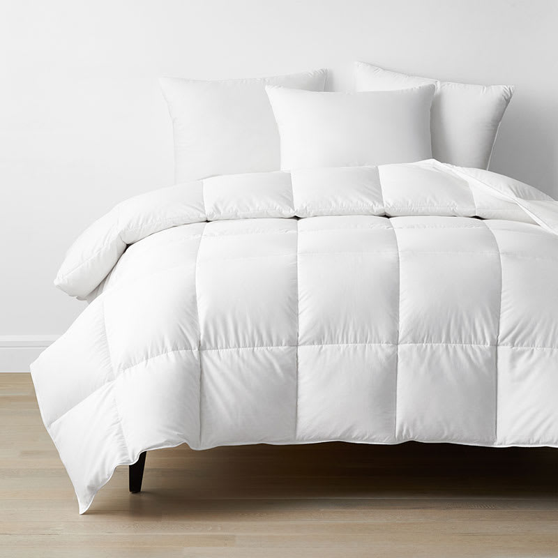 Down alternative comforter top