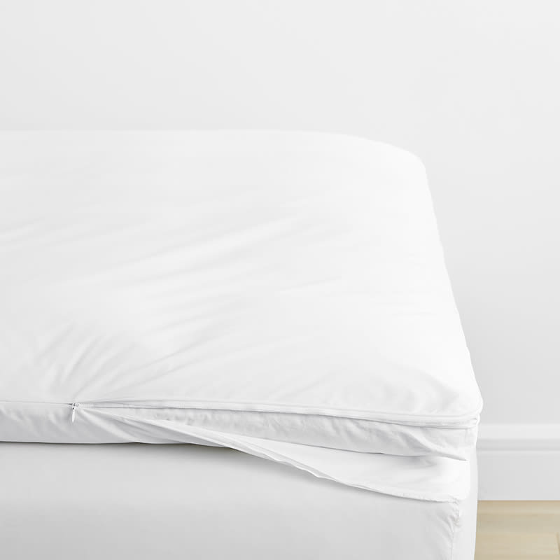 Classic Cool Cotton Percale Waterproof Fitted Bed Sheet - White, Size Queen | The Company Store