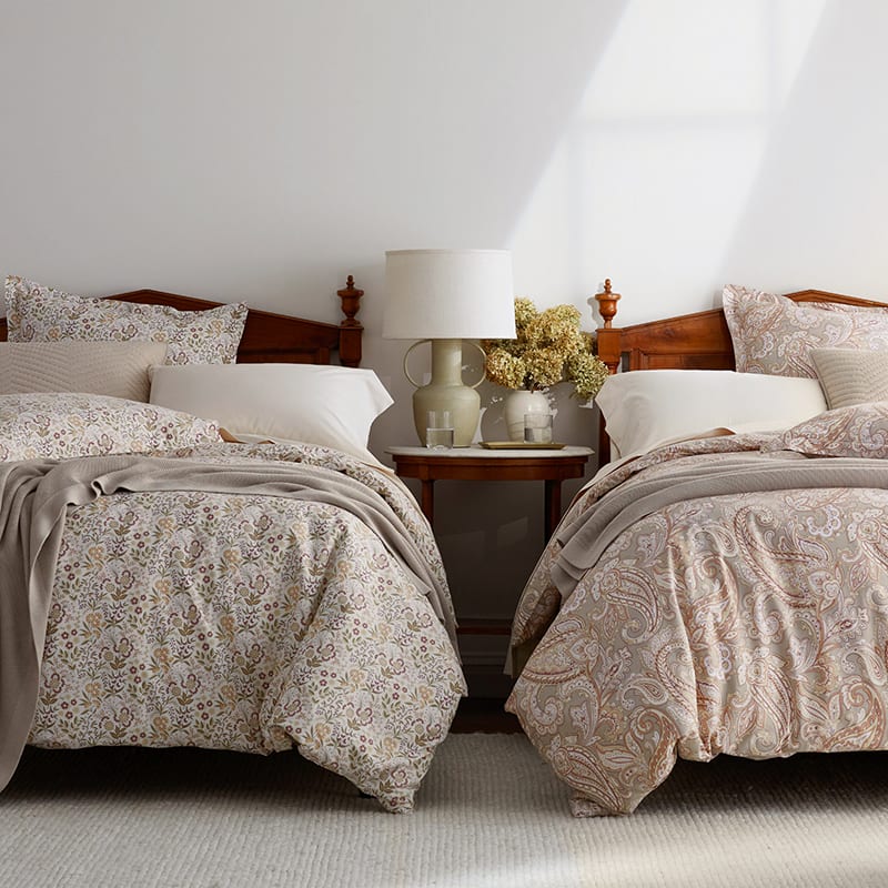 Vintage Inspired Floral Bedding Set / Brown + Beige, Best Stylish Bedding