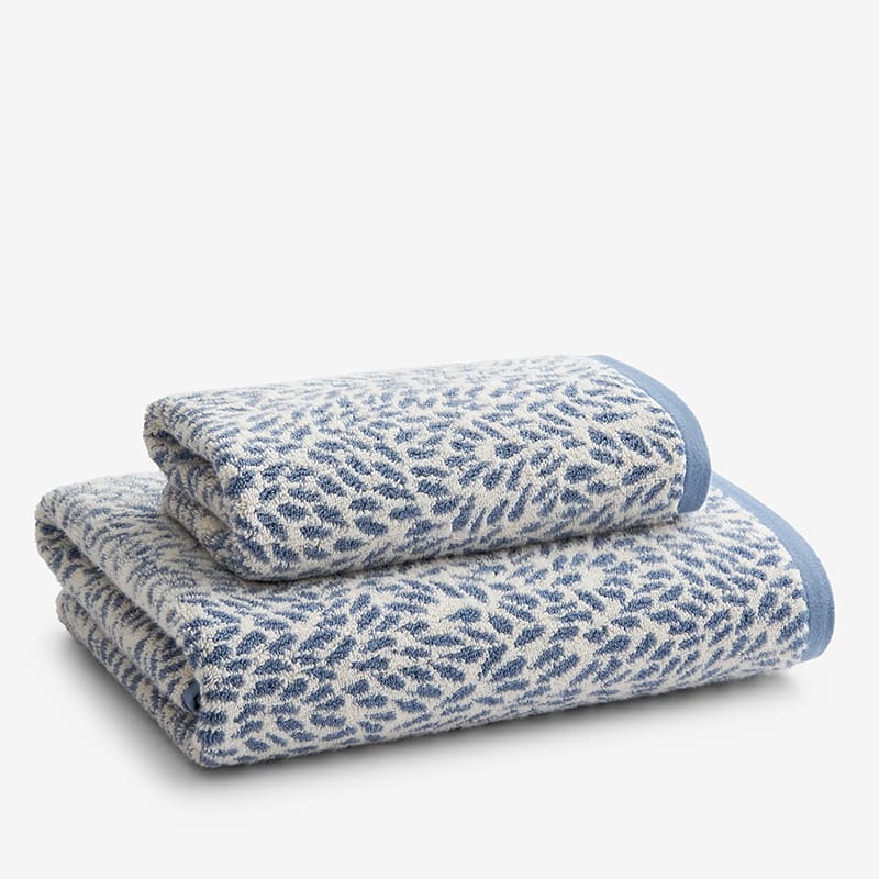 Leaf print bath towels sale