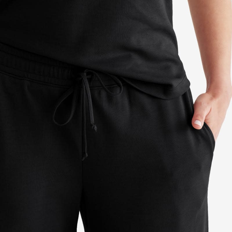 Our Noir Pant's Ready for Spring - lululemon Email Archive