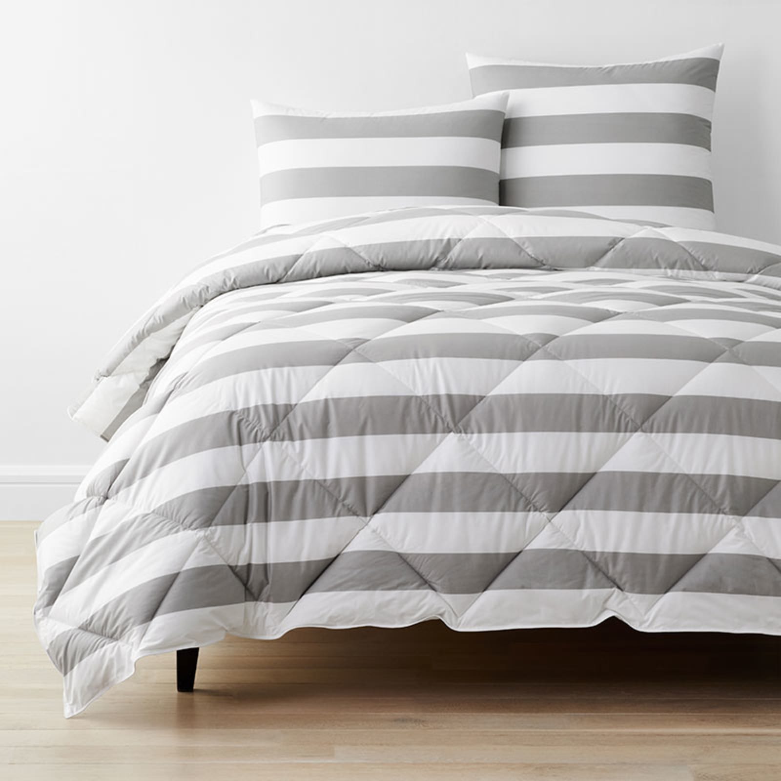 Bold Stripe Comforter Set