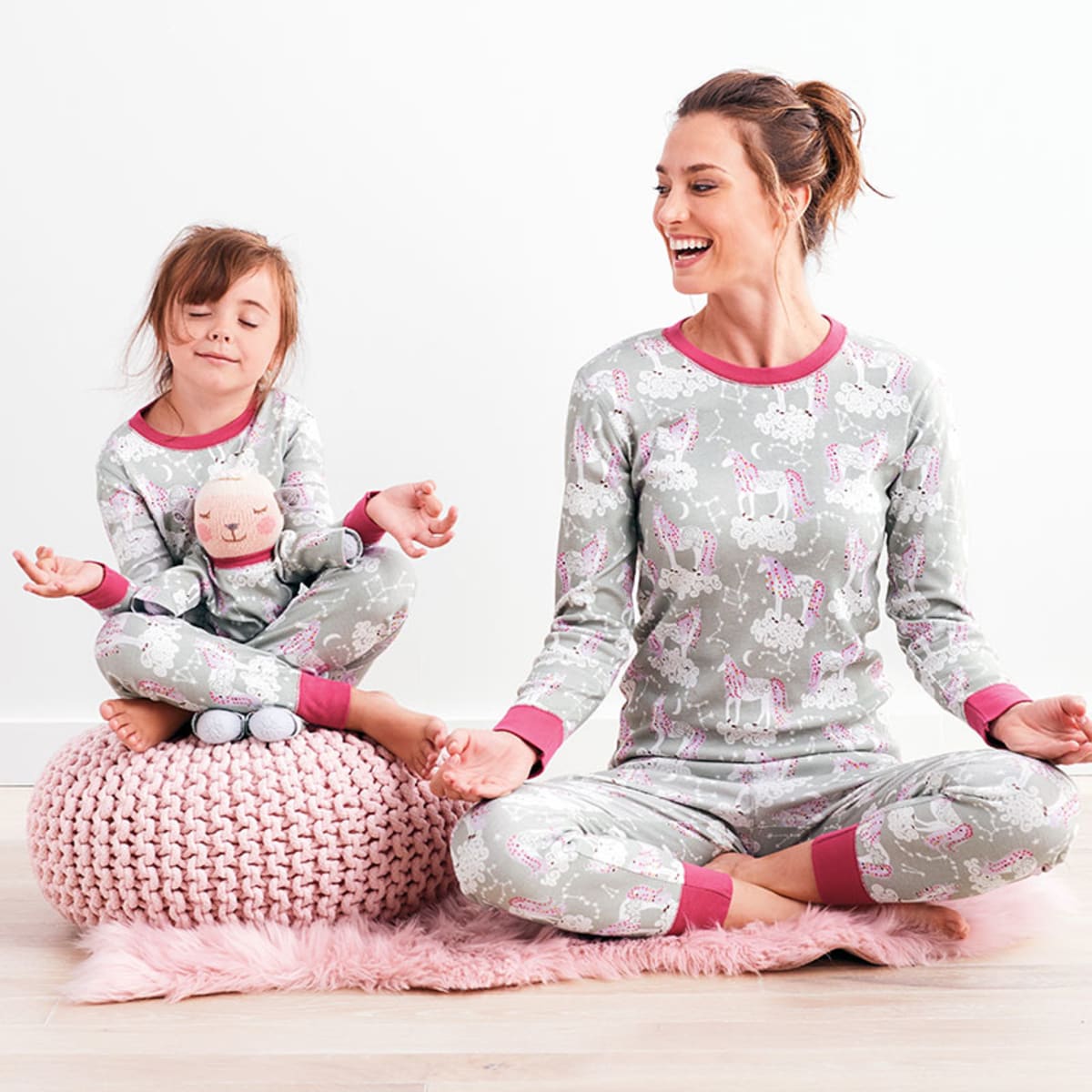 Girls Unicorn Print Snug Fit Pajamas