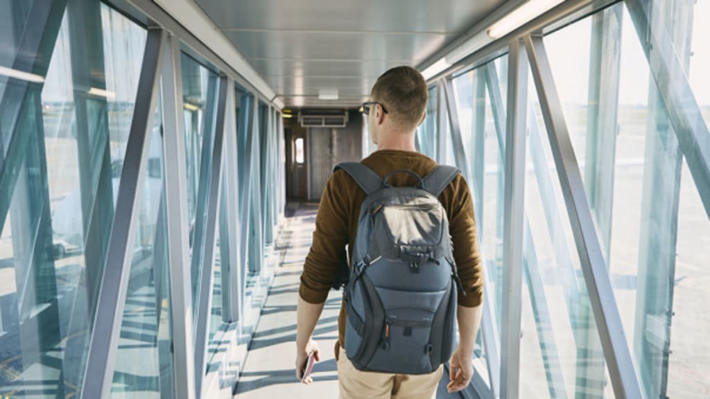 mochila é considerada bagagem de mão