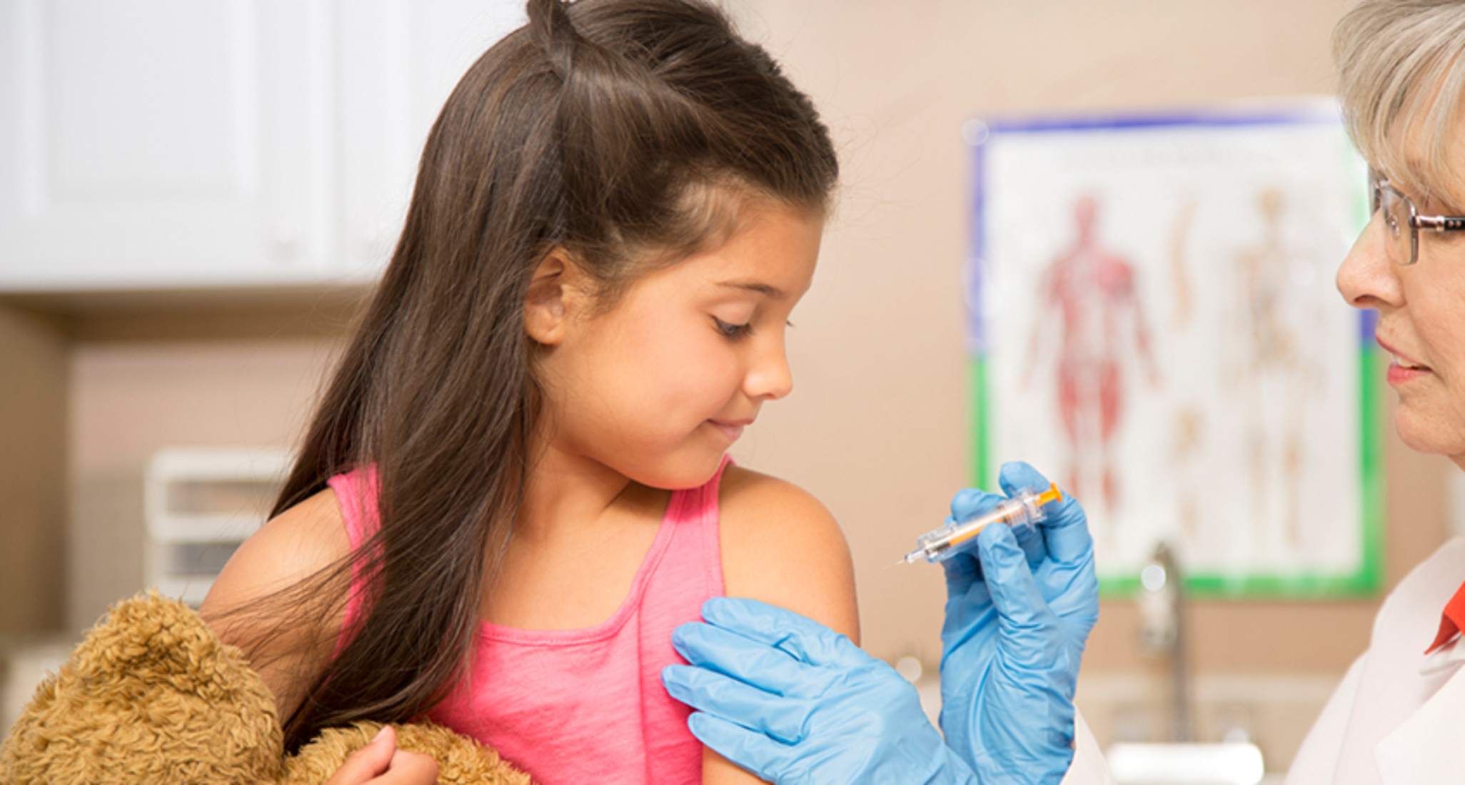 What is the measles virus? And when is the best time to get my child vaccinated? Comparis answers these questions and more.