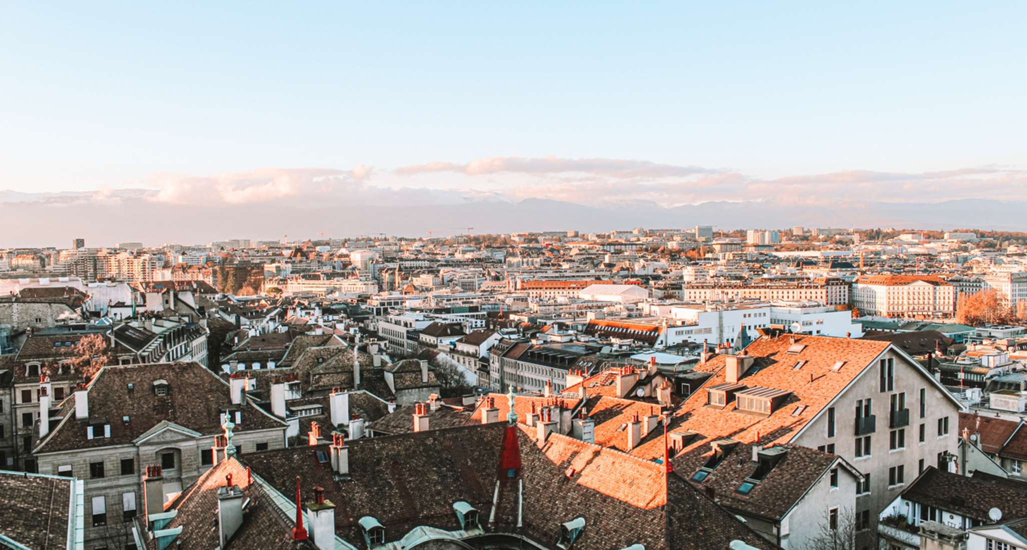 centre ville de Genève depuis le sommet de la cathédrale