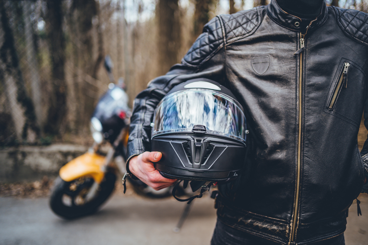 Motorradbekleidung: Welche Töffausrüstung brauche ich?