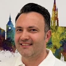 Dr. med. Menderes Omeri