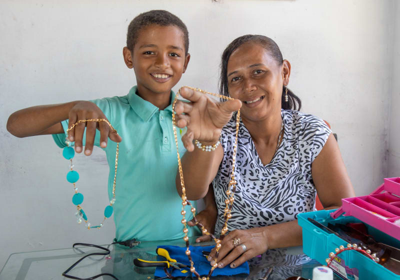 Crafting Workshops in Colombia