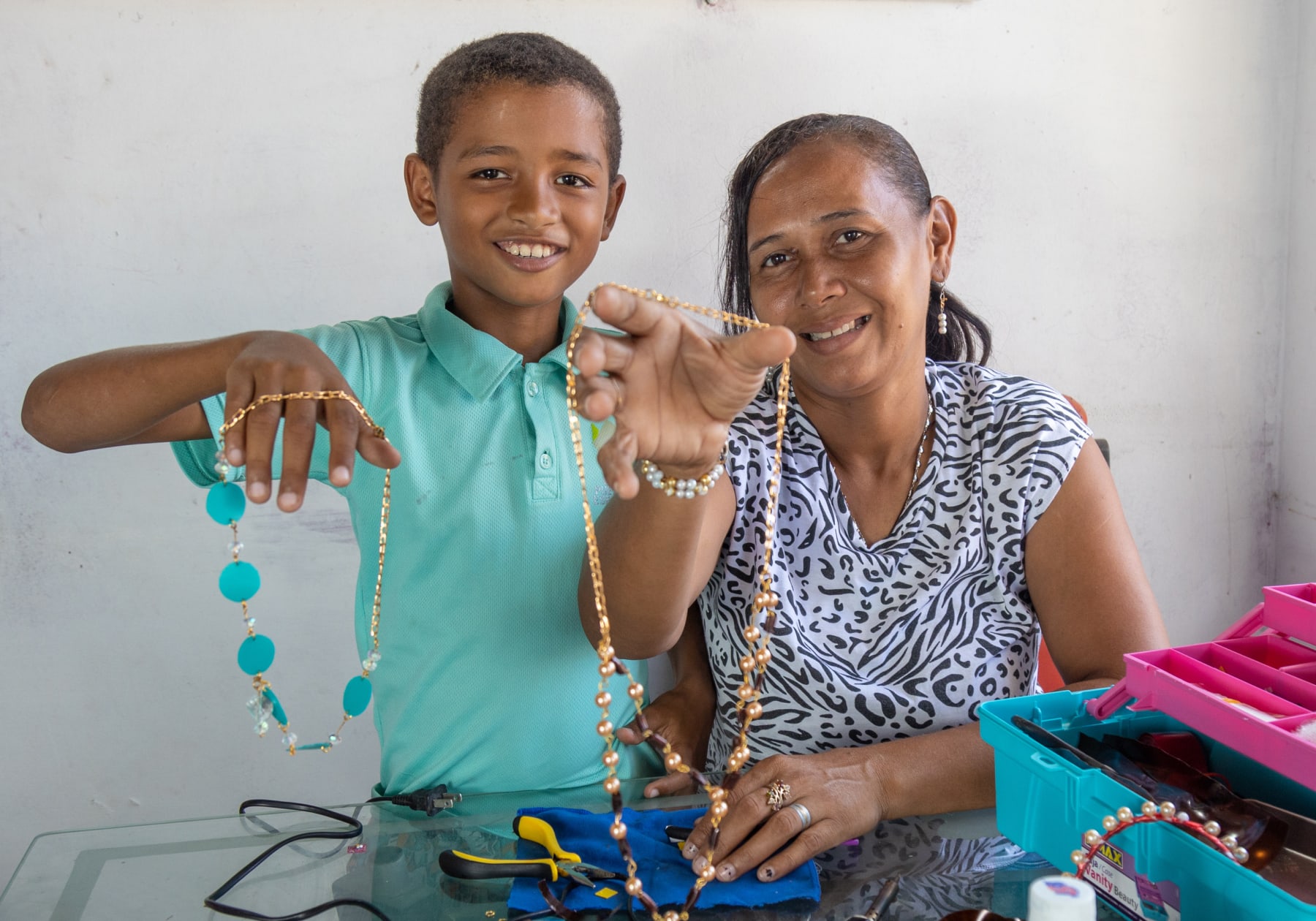 Crafting Workshops in Colombia