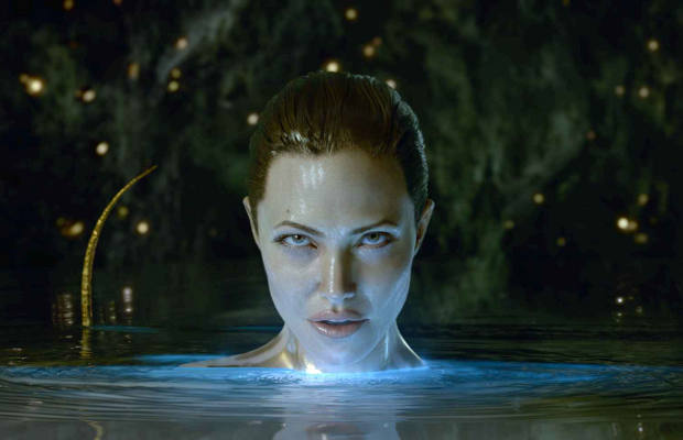 Sexy almost naked pics of hot women Angelina jolie hot sexy unclothed pictures