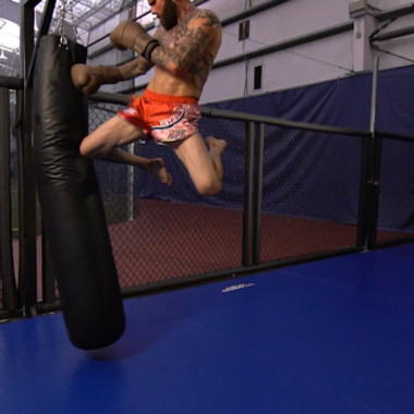 MMA Breakdown: Flying Knee