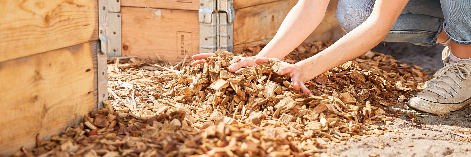 Hecke mulchen » Wann, womit und worauf ist zu achten?