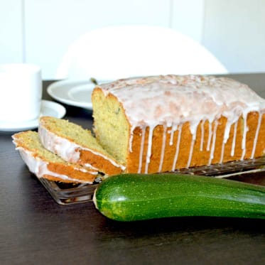 Zucchini-Zitronen Kuchen