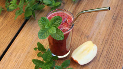 Roter Sommer Smoothie