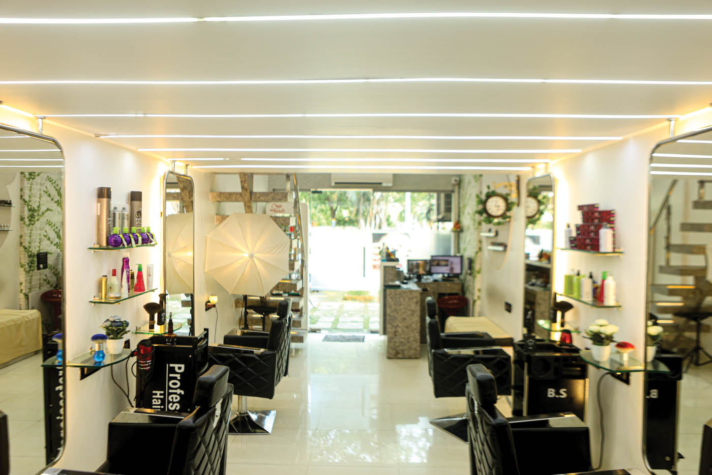Small is Beautiful: Yogi's Hair & Beauty Studio - StyleSpeak Small is Beautiful: Yogi's Hair & Beauty Studio - StyleSpeak