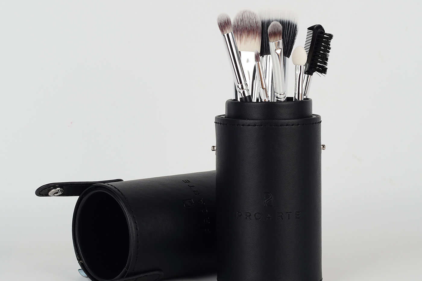 Proarte efficient and high-quality makeup brush set