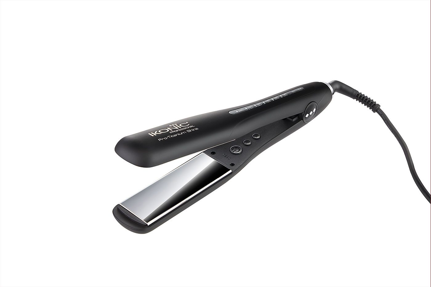 Ikonic’s straightener for perfectly styled hair