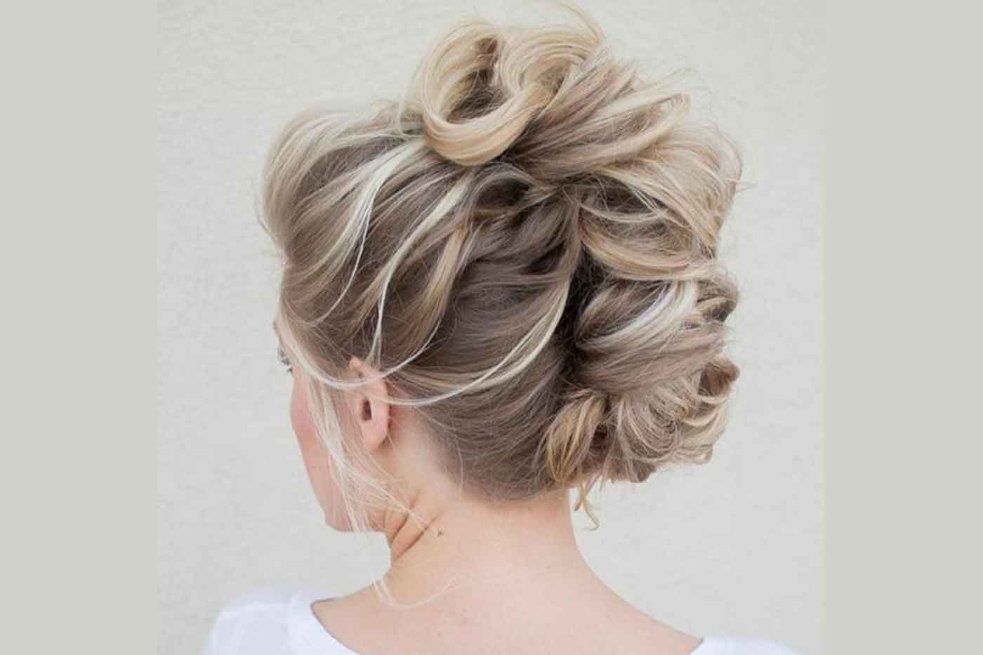 Best 14 Curly Hairstyle for Short Hair To Try In 2023 - MyGlamm