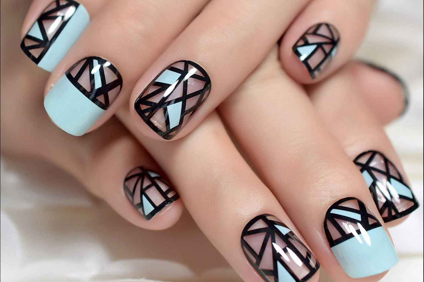 Airbrush Nails Are Making A Comeback For Summer Manicures