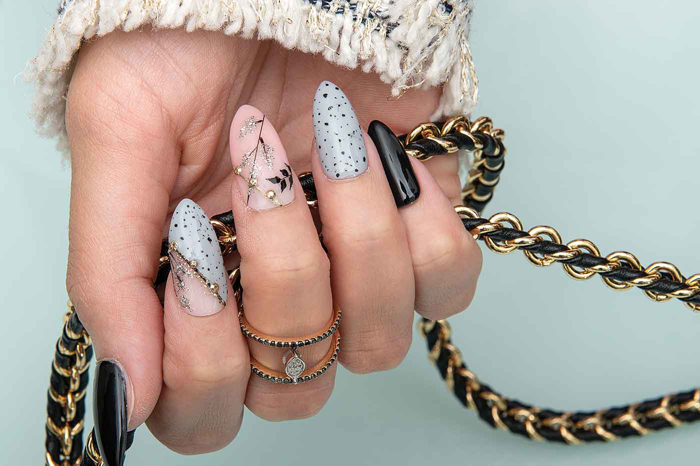 Pretty Nail Art for the Season