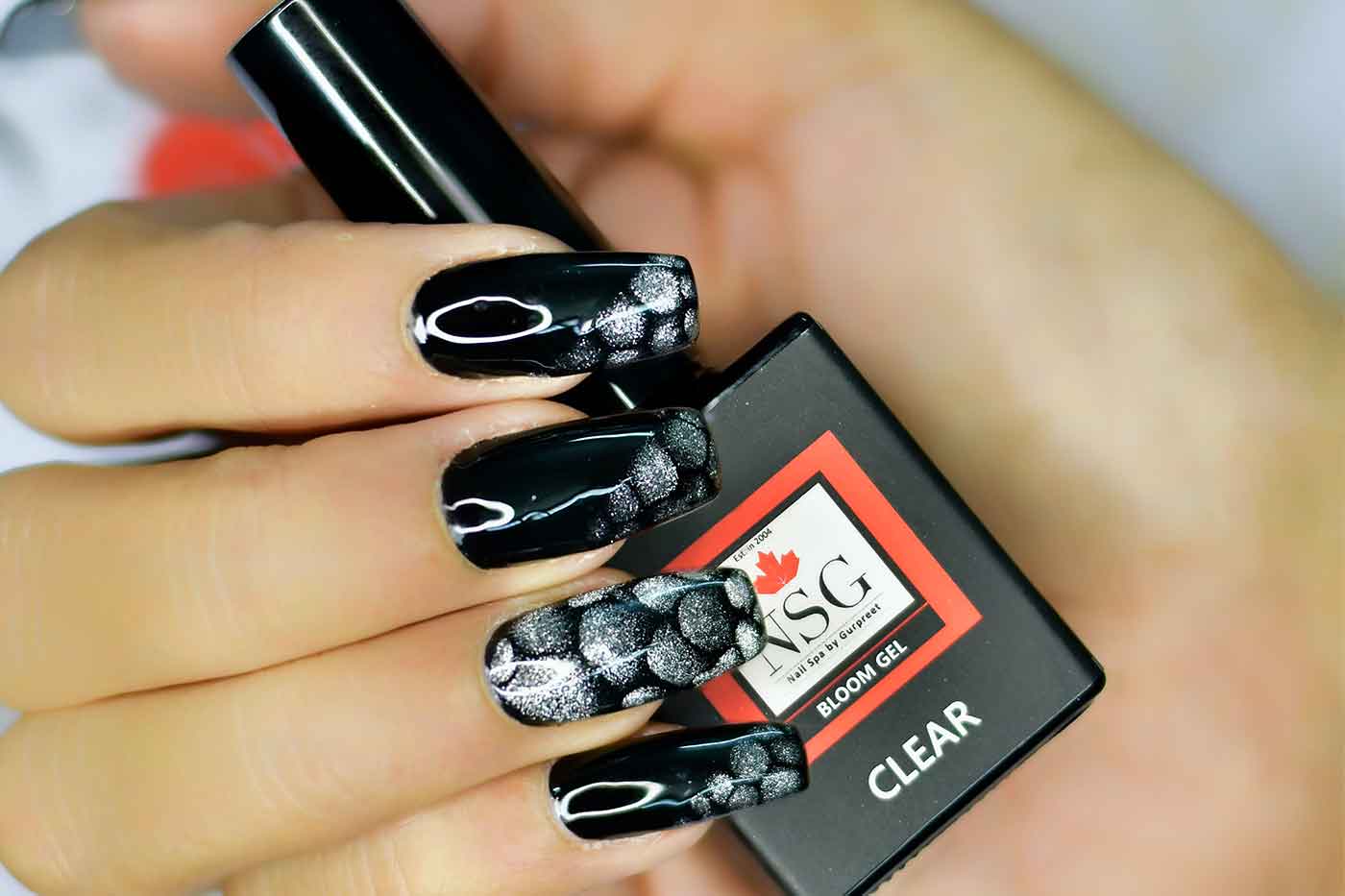 Use NSG Bloom Gel to create stunning nail art.