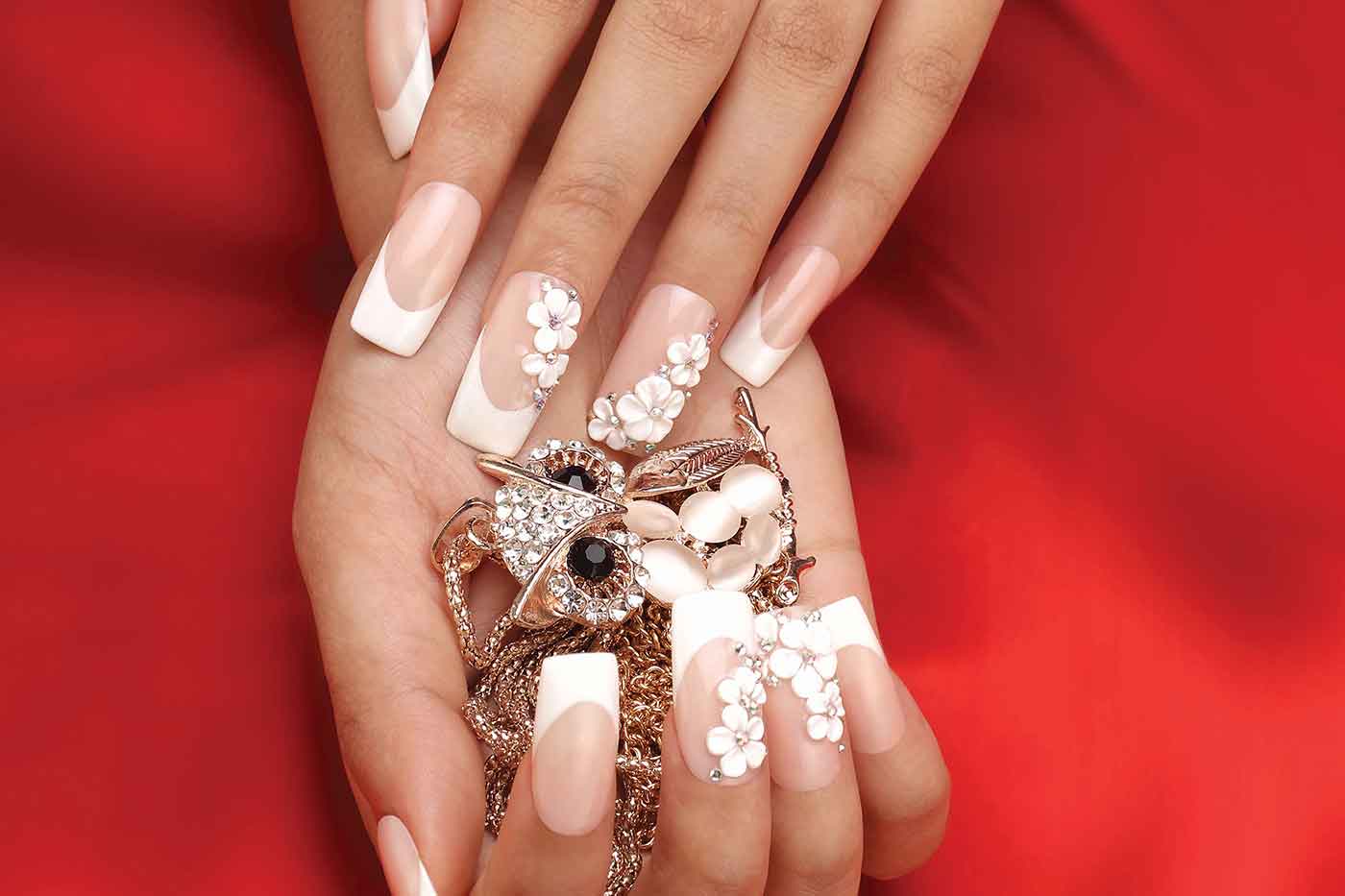 Best bridal wedding manicures | ideas and inspiration