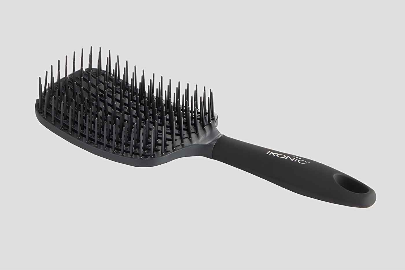 Style your client’s hair faster with Ikonic Flexi Paddle Brush