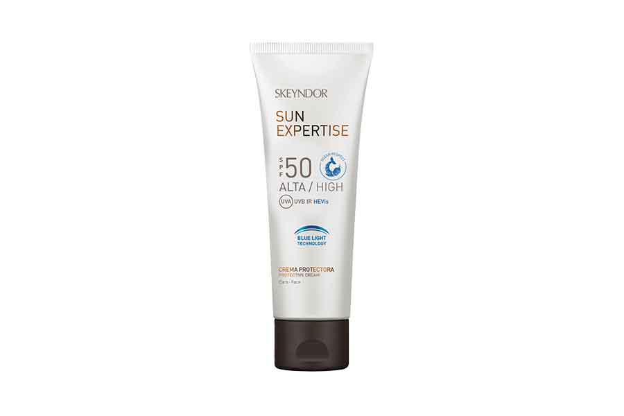 Skeyndor Protective Cream SPF 50+ “Blue Light Tech”