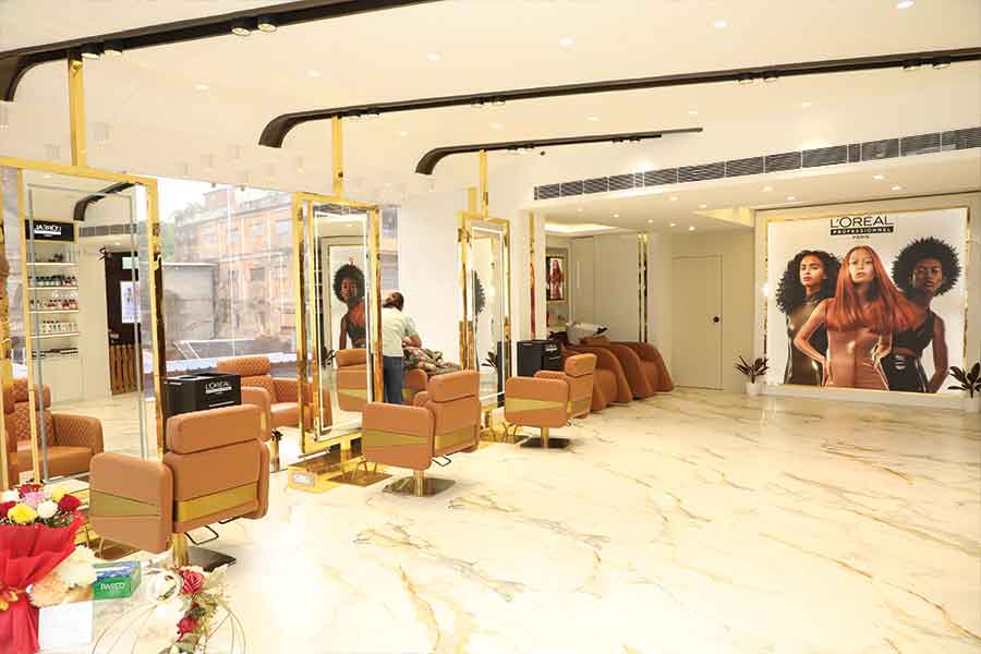 Head Turners Salon