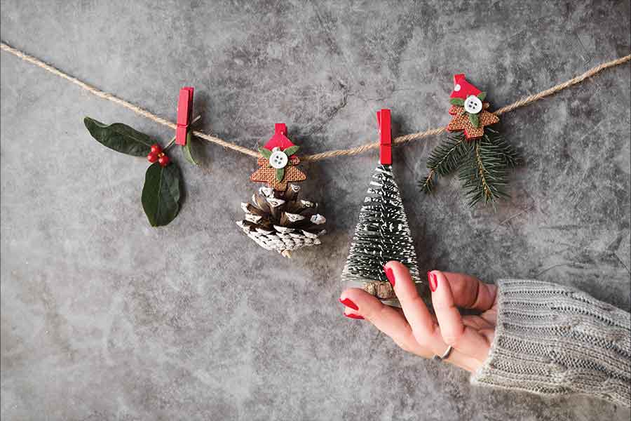Deck Your Nails with Boughs of Holly
