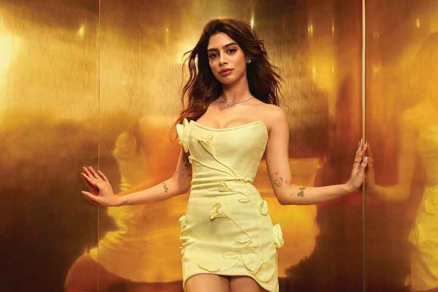 Khushi Kapoor being Sunshine Chic