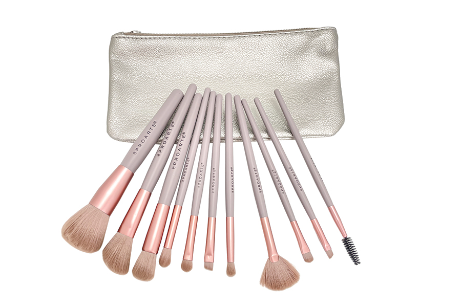 Proarte CATWALK READY BRUSH 11 IN 1 Makeup Brush Kit