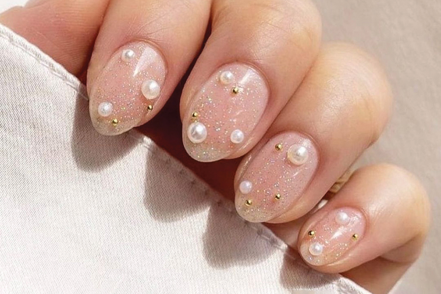 Subtle Glam Nails