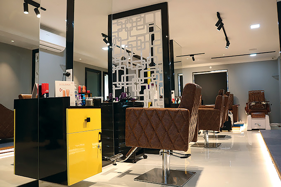 Poze Ninety-One Unisex Luxury Salon