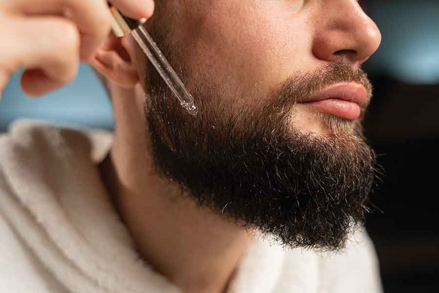  Microneedling
