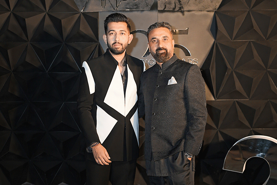 Cut&Style Celebrates 25 Years of Affordable Luxury and Partnership