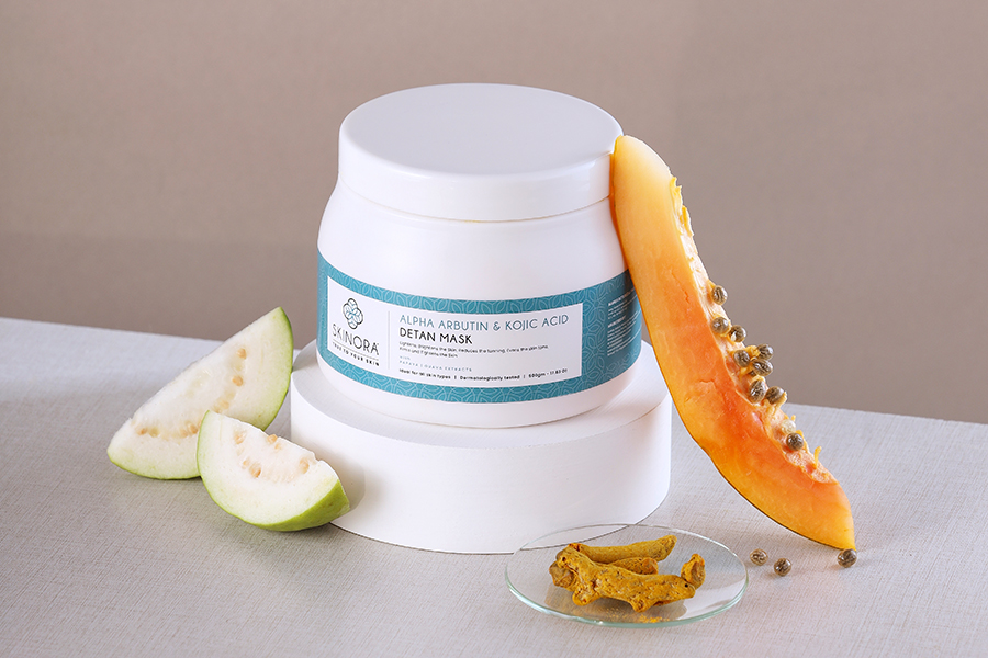 Skinora Alpha Arbutin & Kojic Acid Detan Mask