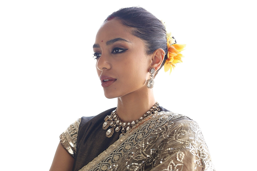 Sobhita Dhulipala shines in a Manish Malhotra saree