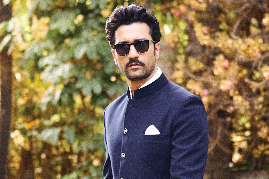 Vicky Kaushal looks regal in a traditional Indian sherwani