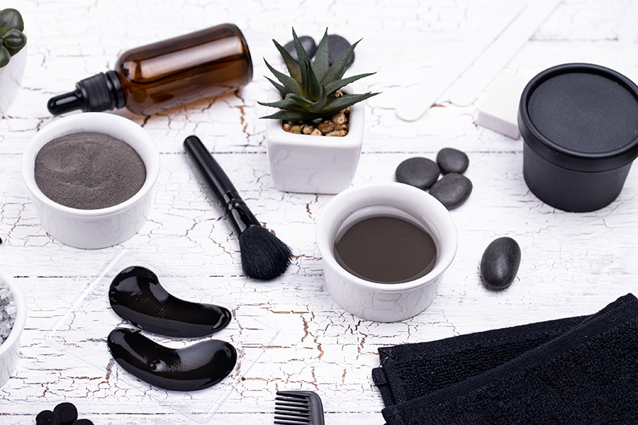 Clay & Charcoal Masks: