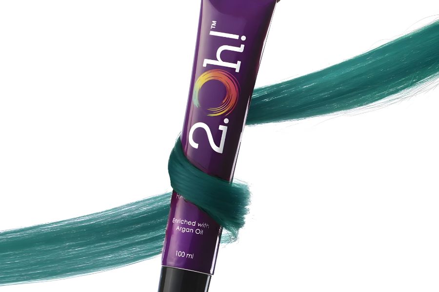 2.Oh! Unveils Aquamarine and Cerulean Hair Colours for the Monsoon
