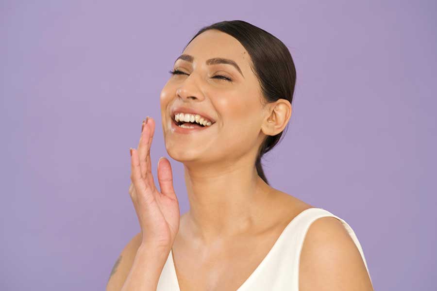 Unveiling Radiance With 7E Wellness Eye Lift Serum