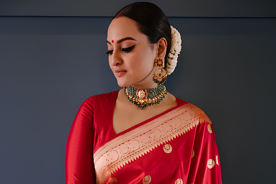Rain-Proof Makeup for Brides During Monsoons