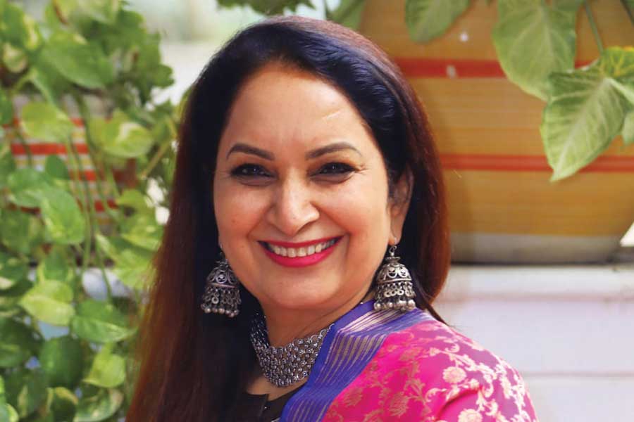 Nirmal Randhawa - Indica Makeover Studio , Delhi 