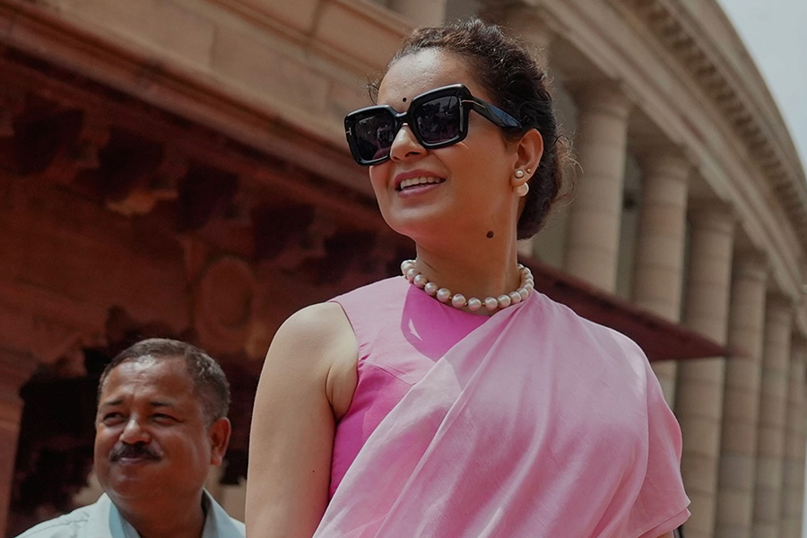 Kangana Ranaut’s Parliament fashion is elegant and edgy