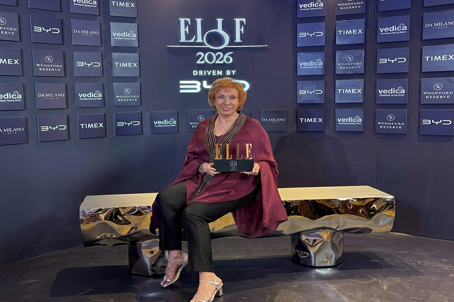 Dr. Blossom Kochhar felicitated with ELLE Beauty Legacy Award during ceremony