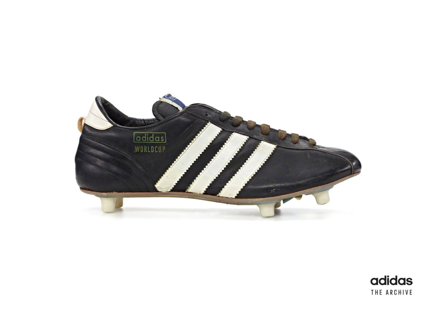 Nicknamed the ‘WORLD CUP’, this iconic shoe was one of Jan’s earliest adidas products. ©The adidas archive